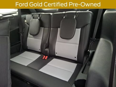 Certified 2022 Ford Explorer XLT w/ Equipment Group 202A AWD/4WD image 13