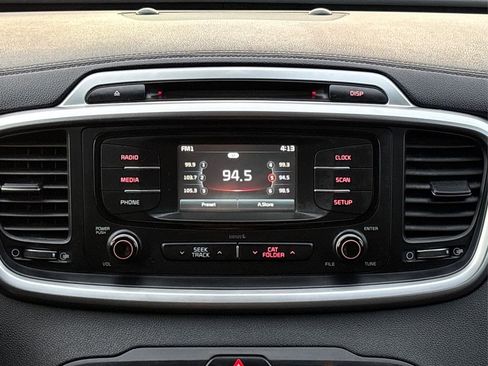 Used 2016 Kia Sorento LX image 20