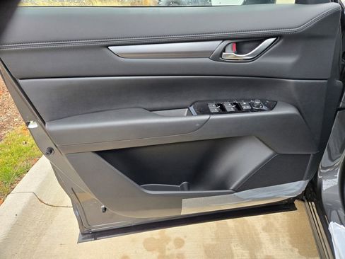 New 2025 MAZDA CX-5 AWD 2.5 S w/ Preferred Package image 23