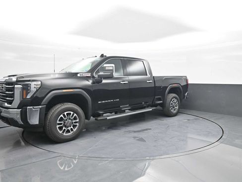 New 2026 GMC Sierra 2500 SLT w/ SLT Premium Package AWD/4WD image 4