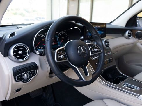 Used 2022 Mercedes-Benz GLC 300 image 15