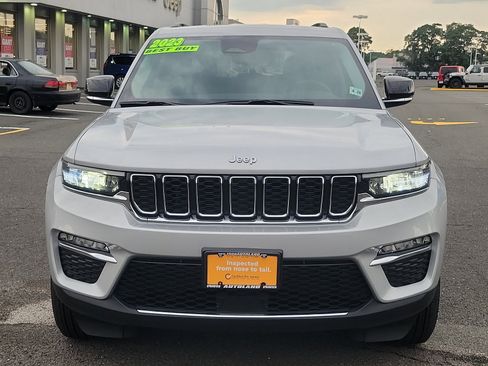 Certified 2023 Jeep Grand Cherokee Limited image 2