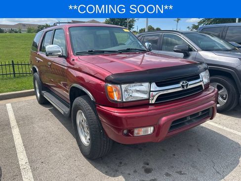 Used 2002 Toyota 4Runner SR5 AWD/4WD image 2
