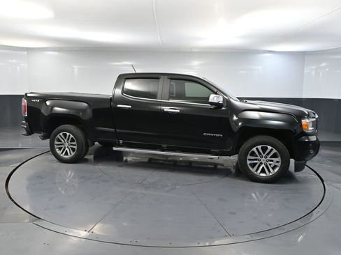 Used 2016 GMC Canyon SLT image 3