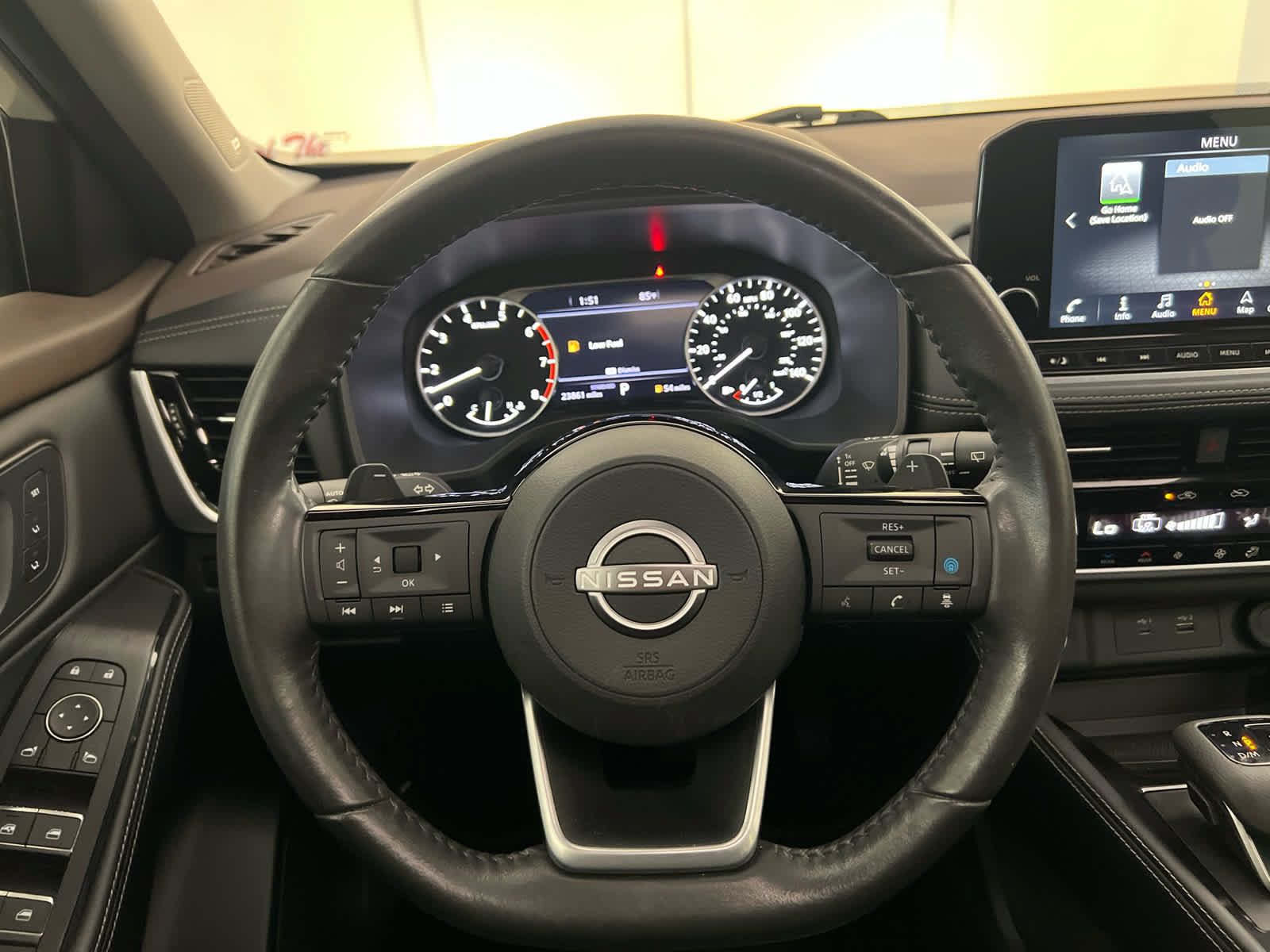 Used 2023 Nissan Rogue SL w/ SL Premium Package FWD image 18