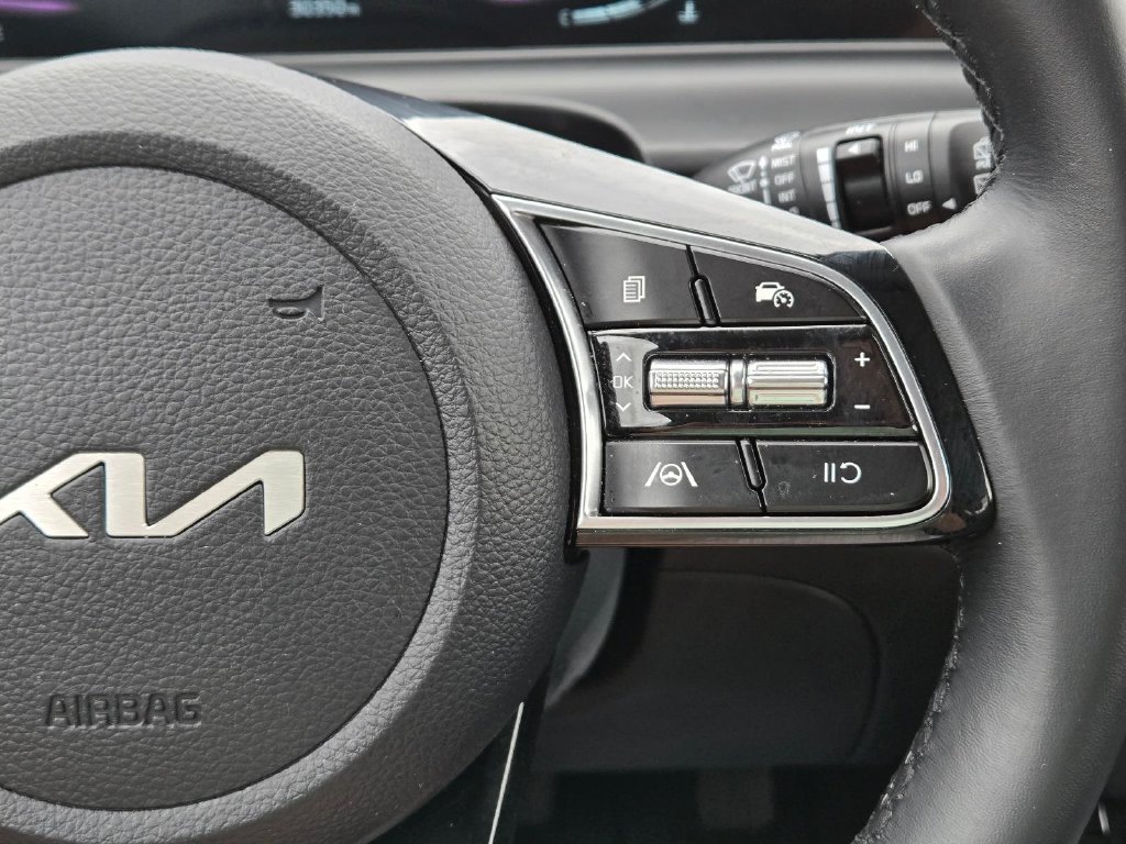 Used 2025 Kia Seltos S AWD/4WD image 23
