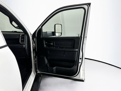 Used 2022 RAM 2500 Tradesman AWD/4WD image 29