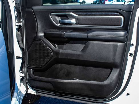 Used 2023 RAM 1500 Big Horn AWD/4WD image 12