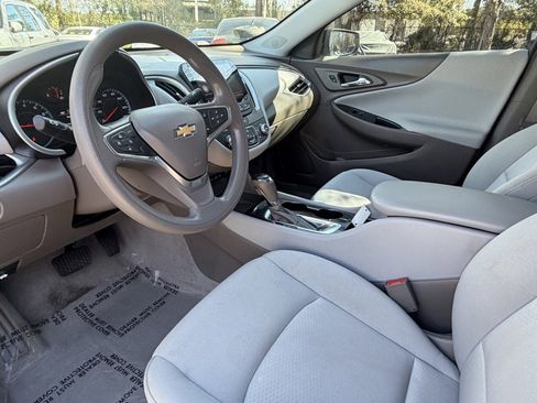 Used 2020 Chevrolet Malibu LS image 20