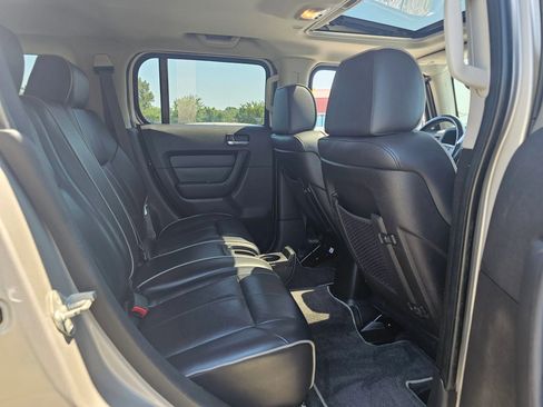 Used 2008 HUMMER H3 Alpha image 7