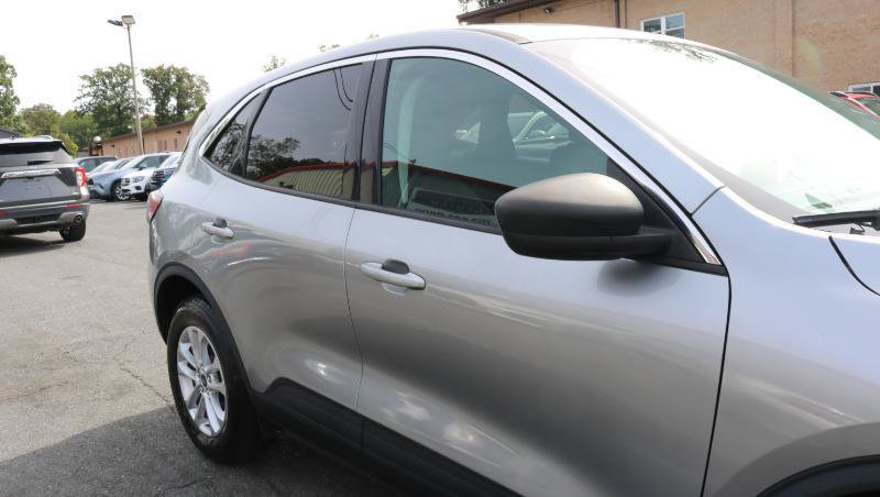 Used 2022 Ford Escape SE w/ Cold Weather Package AWD/4WD image 8
