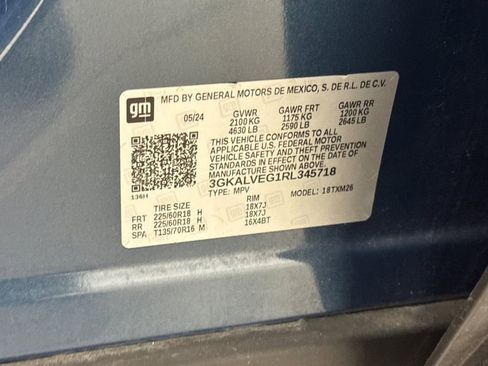 Used 2024 GMC Terrain SLT image 30