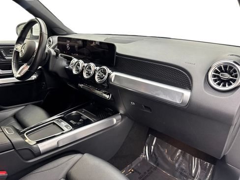 Used 2025 Mercedes-Benz GLB 250 w/ Exclusive Package image 49