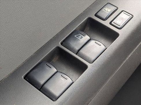 Used 2013 Nissan Xterra S w/ Value Package image 12