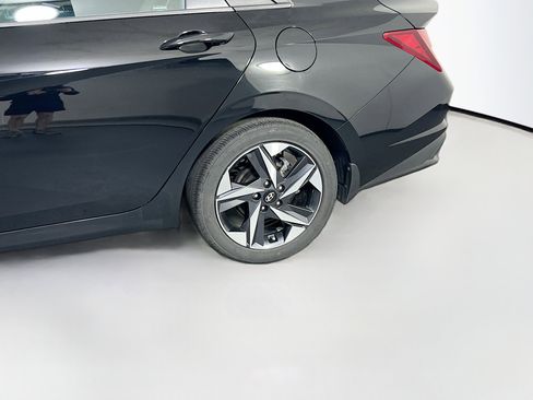 Used 2023 Hyundai Elantra SEL w/ Convenience Package FWD image 30