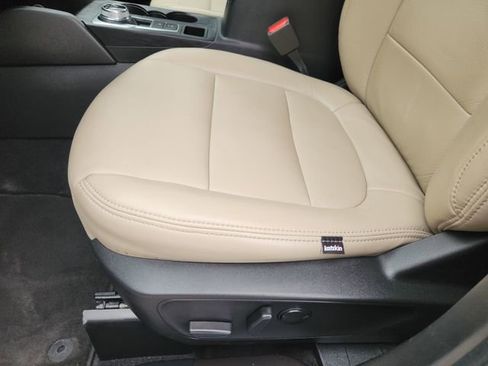 Used 2023 Ford Escape Active w/ Tech Pack #2 FWD image 23