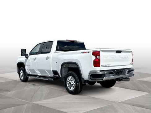 Used 2025 Chevrolet Silverado 2500 LT w/ Convenience Package AWD/4WD image 6