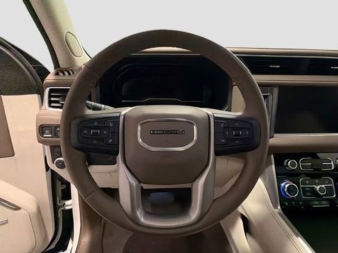 Used 2024 GMC Yukon Denali w/ LPO, Floor Liner Package AWD/4WD image 10