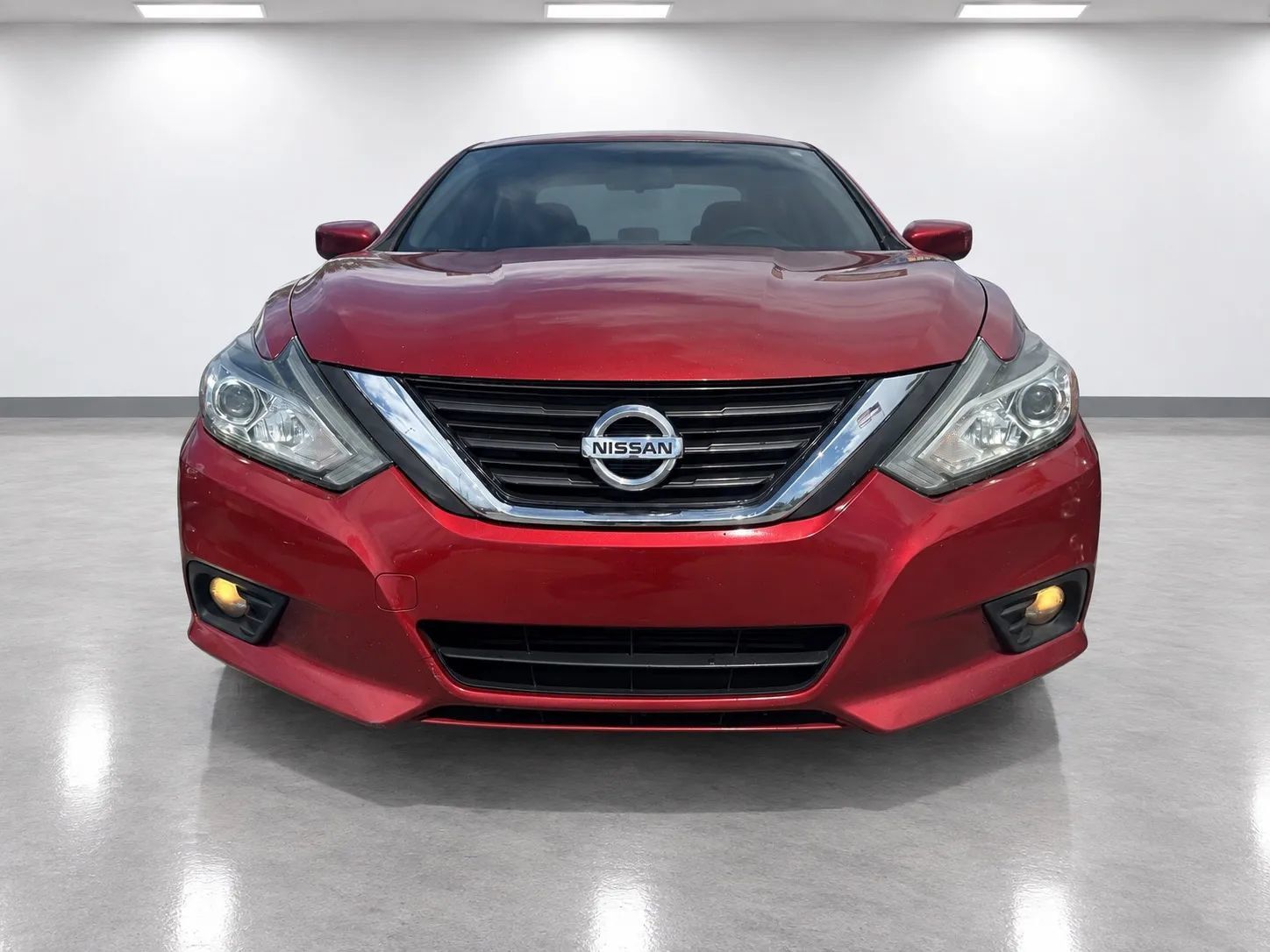 Used 2016 Nissan Altima 2.5 SR FWD image 2