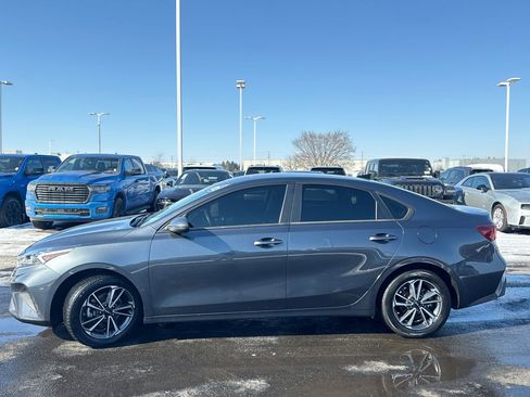 Used 2022 Kia Forte LXS image 6