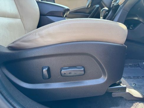 Used 2018 Hyundai Santa Fe SE w/ SE Premium Package 02 FWD image 17