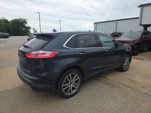 Used 2022 Ford Edge Titanium AWD/4WD image 8