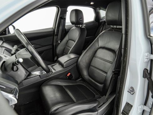 Used 2018 Jaguar E-PACE S image 32