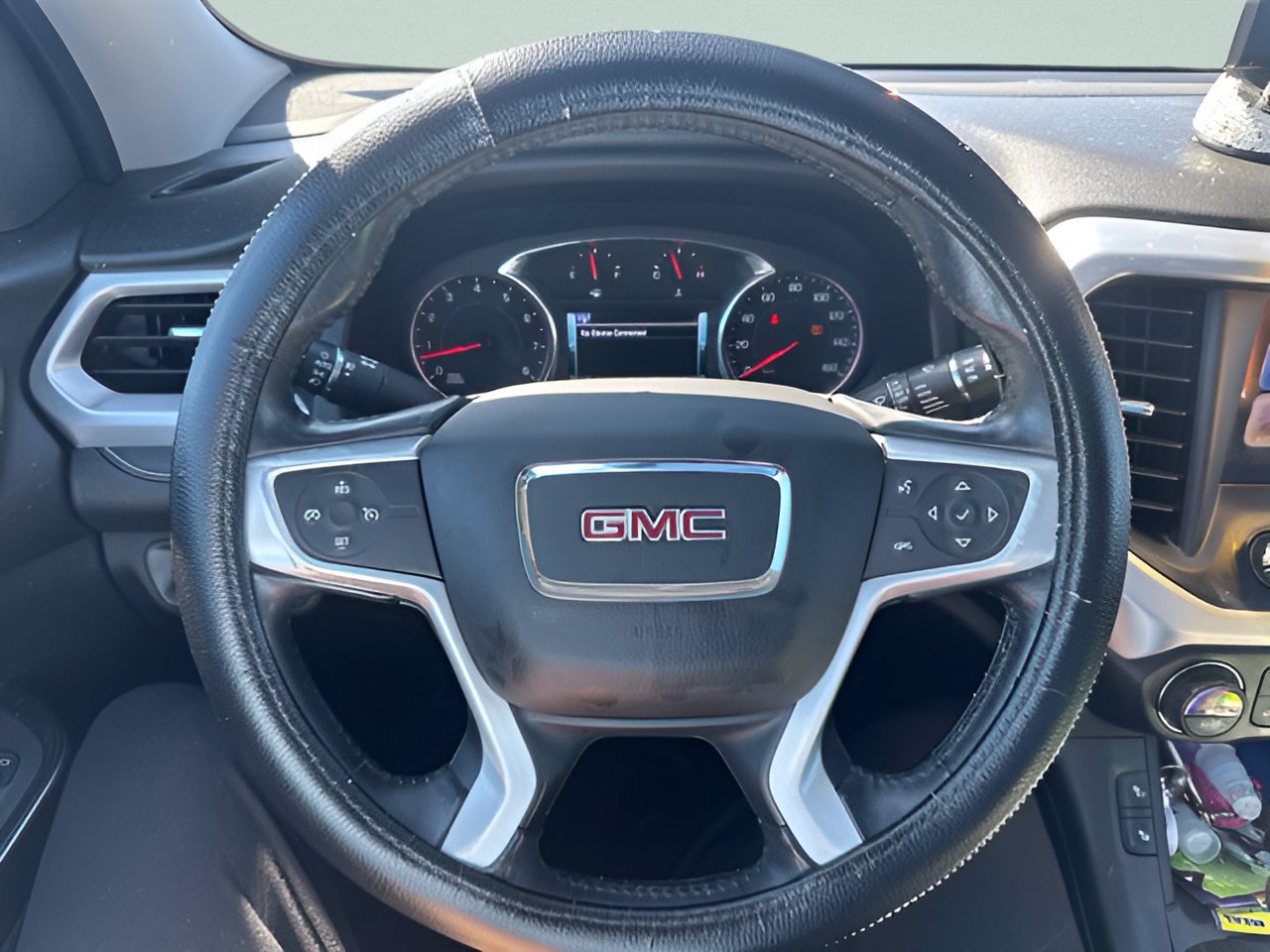 Used 2017 GMC Acadia SLT FWD image 16
