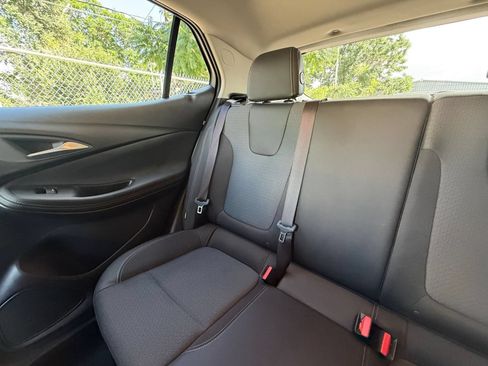Used 2025 Buick Encore GX Preferred AWD/4WD image 38