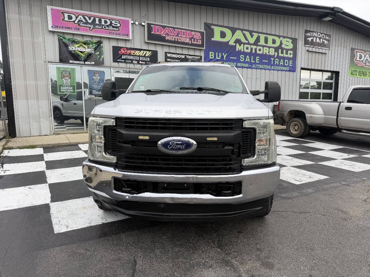 Used 2017 Ford F350 XL w/ XL Value Package AWD/4WD image 3
