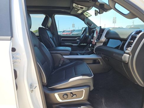 Used 2025 RAM 1500 Laramie RWD image 26