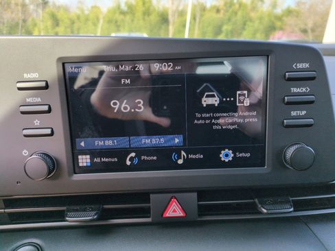 New 2026 Hyundai Elantra Sport FWD image 16