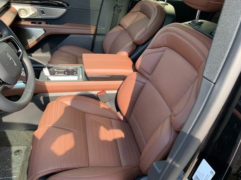 New 2026 Lincoln Nautilus Reserve AWD/4WD image 15