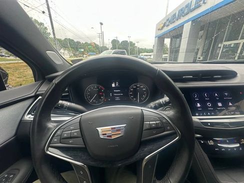 Used 2023 Cadillac XT5 Premium Luxury FWD image 14