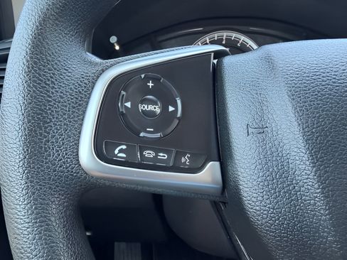Used 2018 Honda CR-V LX image 13