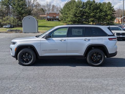 New 2026 Jeep Grand Cherokee 4WD image 8