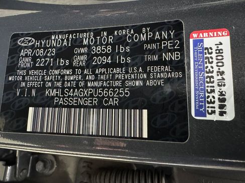 Used 2023 Hyundai Elantra SEL w/ Convenience Package FWD image 29