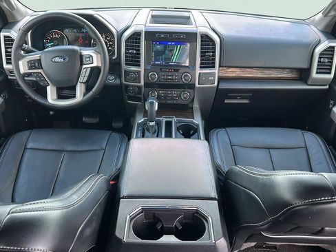Used 2019 Ford F150 Lariat RWD image 19