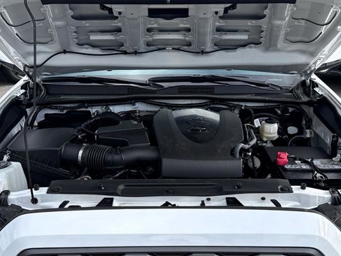 Used 2023 Toyota Tacoma TRD Sport image 30