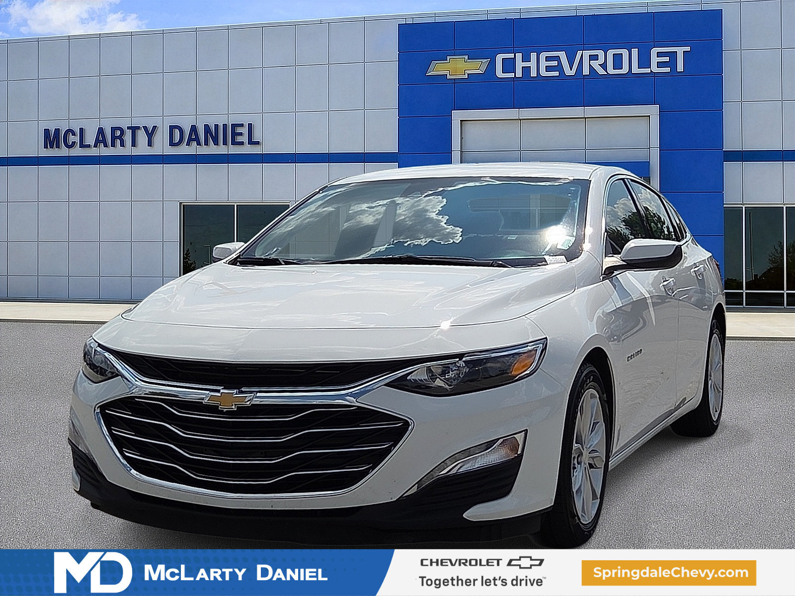 Certified 2025 Chevrolet Malibu LT FWD image 2