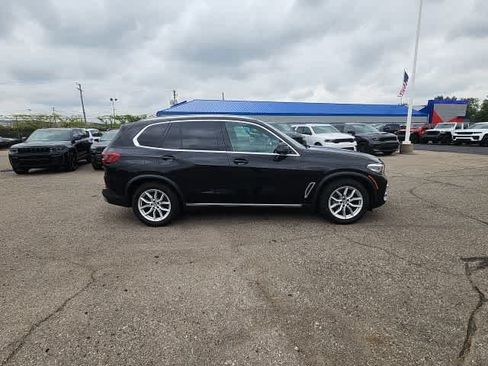 Used 2019 BMW X5 xDrive40i w/ Convenience Package AWD/4WD image 11