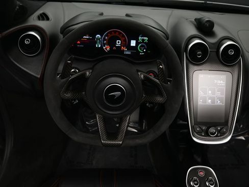 Used 2019 McLaren 570S Spider image 14