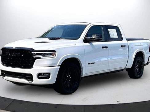 Used 2025 RAM 1500 Limited AWD/4WD image 4
