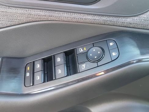 Certified 2023 Nissan Rogue S image 33