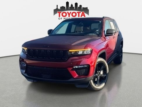 Used 2025 Jeep Grand Cherokee Limited w/ Black Appearance Package image 1