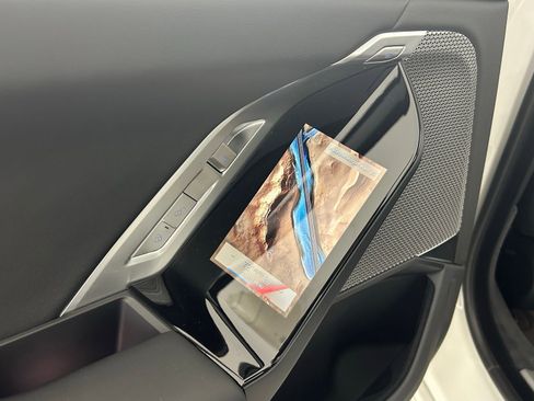 Used 2025 BMW 760i xDrive w/ Executive Package image 35