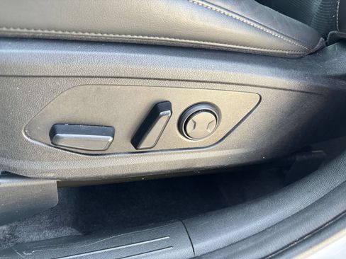 Used 2024 Kia Sorento S FWD image 22
