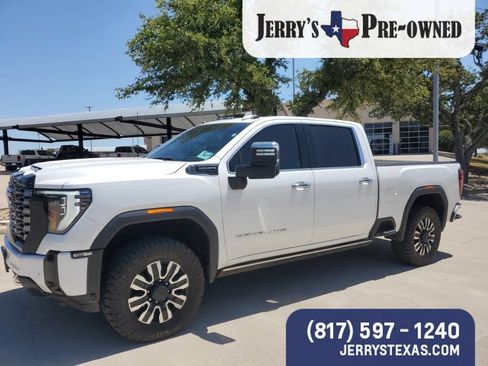 Used 2025 GMC Sierra 2500 Denali Ultimate AWD/4WD image 1