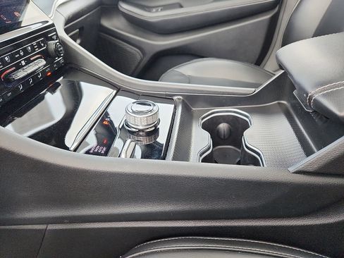 Used 2024 Jeep Grand Cherokee L Limited w/ Luxury Tech Group II image 20