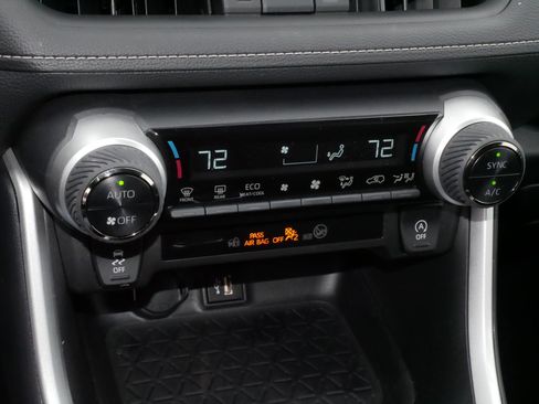 Certified 2025 Toyota RAV4 XLE Premium image 23